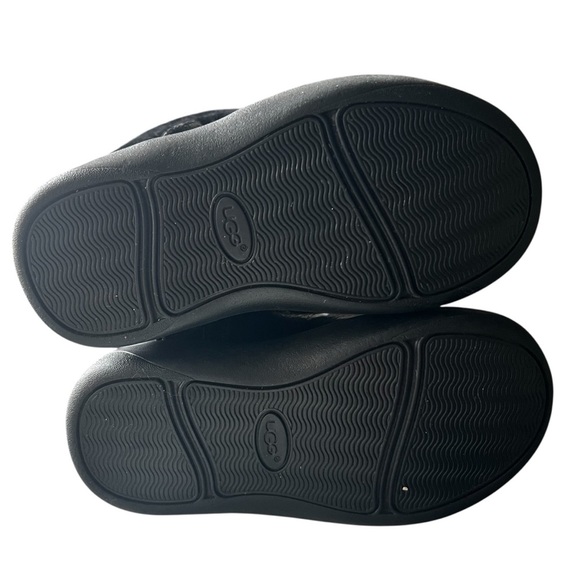 UGG Unisex Toddler 6.5 Black Patent Leather Sheepskin Wool Winter Boots - Picture 5 of 8